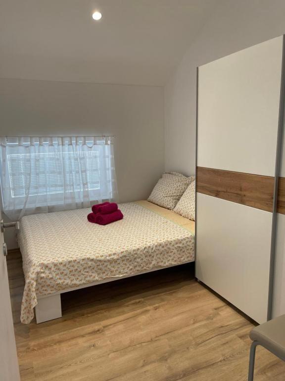 Apartmaji Meduza Izola Esterno foto